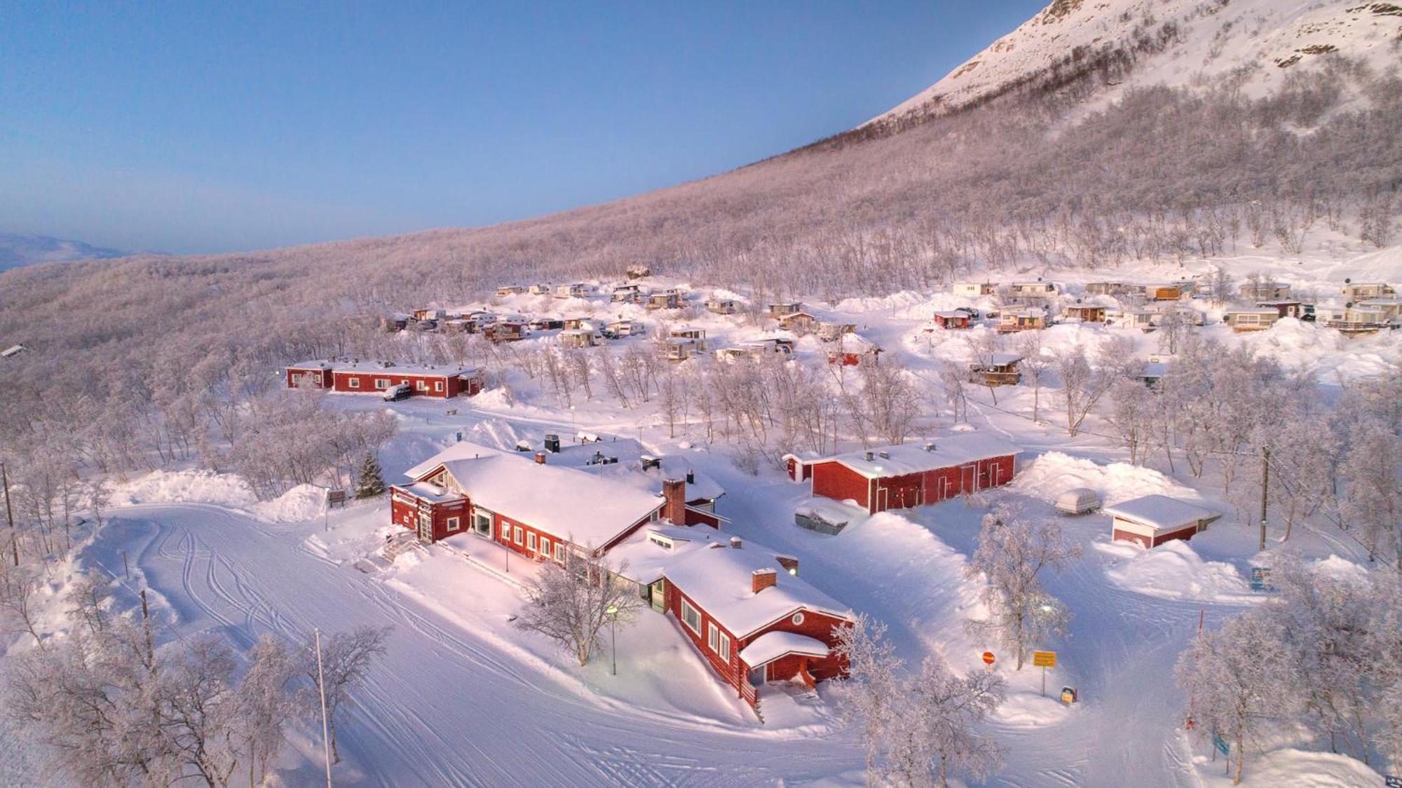 Kilpisjaerven Retkeilykeskus Rooms Kilpisjärvi Kültér fotó